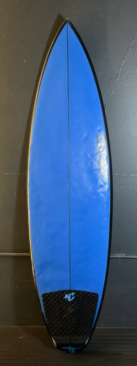 ADS 5'8 Surfboard photo 1