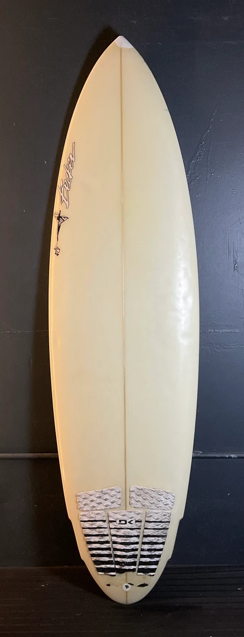 Becker 6'3.5 Surfboard photo 1