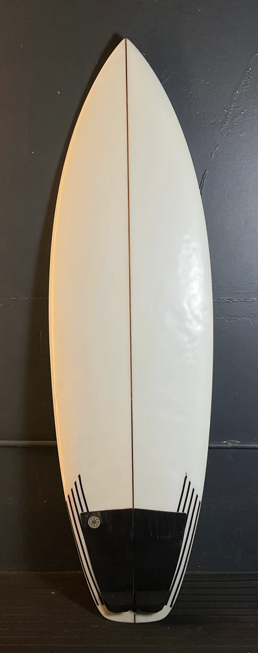 5'5" Glass On Quad photo 1