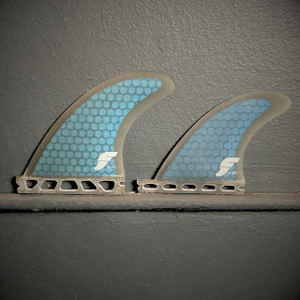 Futures V2 F4 HC Quad Small Smoke/Blue - Discontinued Color