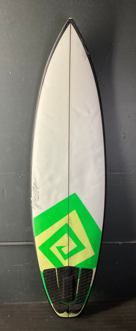 ⭐︎年末限定大幅値下‼️⭐︎USED TUG SURFBOARDS Rudderモデル 中古】JUSTICE surfboard MODERN CLASSIC MIDFUN model(6'6 × 21 1/4