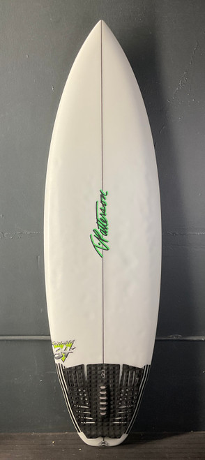 5'7” T. Patterson “Synthetic 84” 26.9L Used Surfboard #43876