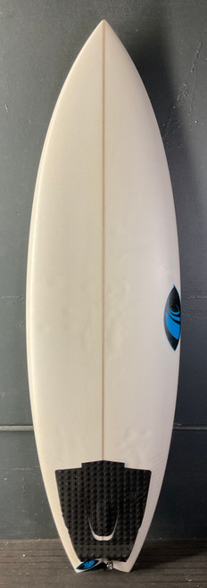 5’9” Sharpeye “Twin Turbo” 32.2L Used Surfboard #45073