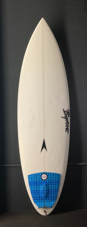 BYRNE サーフボード　6'4ft Byrne Michael Baron Surfboards 6'4