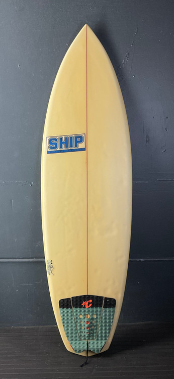 YＵサーフボード 5'8” Ship Used Surfboard #43910 - USEDSURF