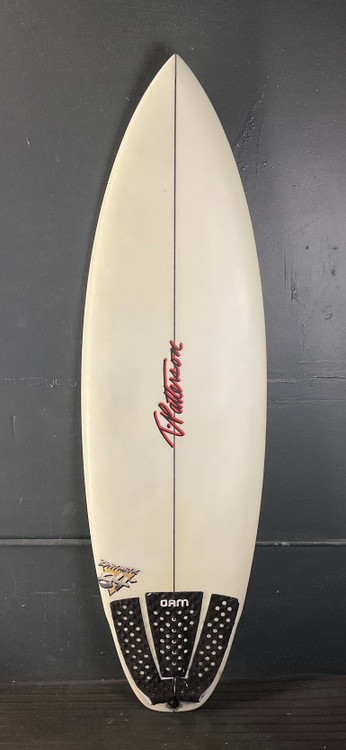 5'7” T. Patterson “Synthetic 84” 26.9L Used Surfboard #43876