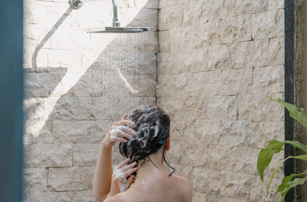 Choosing the Right Airbnb Shampoo and Conditioner Strategy in 2025