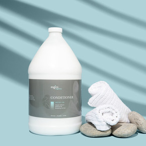 Zogics hotel conditioner with botanical ingredients for healthy and soft hair Zogics hotel conditioner with botanical ingredients for healthy and soft hair