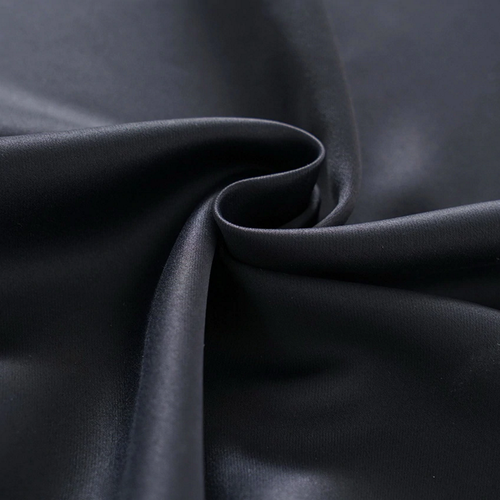 Bond Black : soft drape room darkening