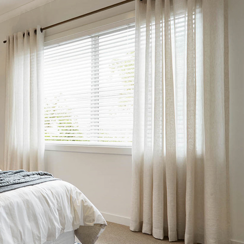 Timber Look Venetian Blind 63mm Slats Off White