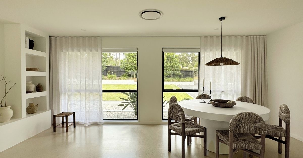 curtains for living room ideas - What is the ideal curtain length for a small living room?