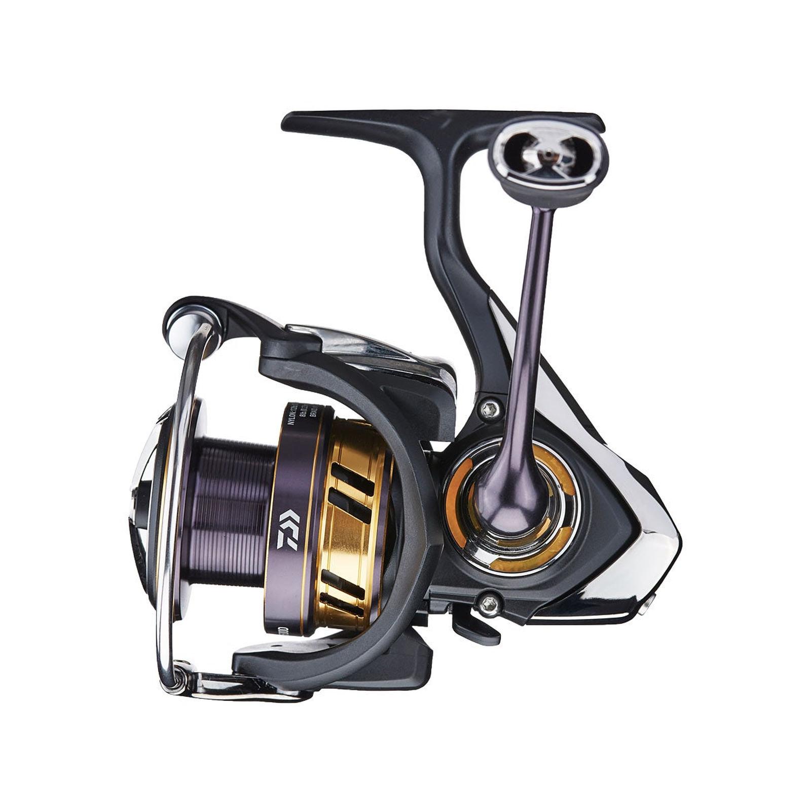 Daiwa Legalis LT Spinning Reel 2500D - Fin Feather Fur