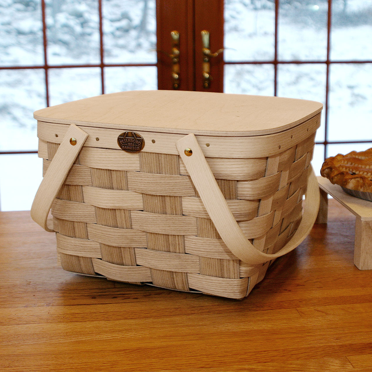 Pie Basket Peterboro TwoPie Basket with Solid Lid and Tray