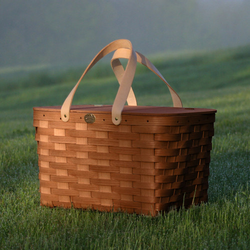 Peterboro Traditional Picnic Basket with Genuine Leather Handles