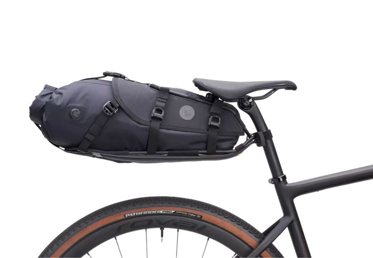 Sacoche de selle Specialized / Sac de selle Fjallraven Drybag