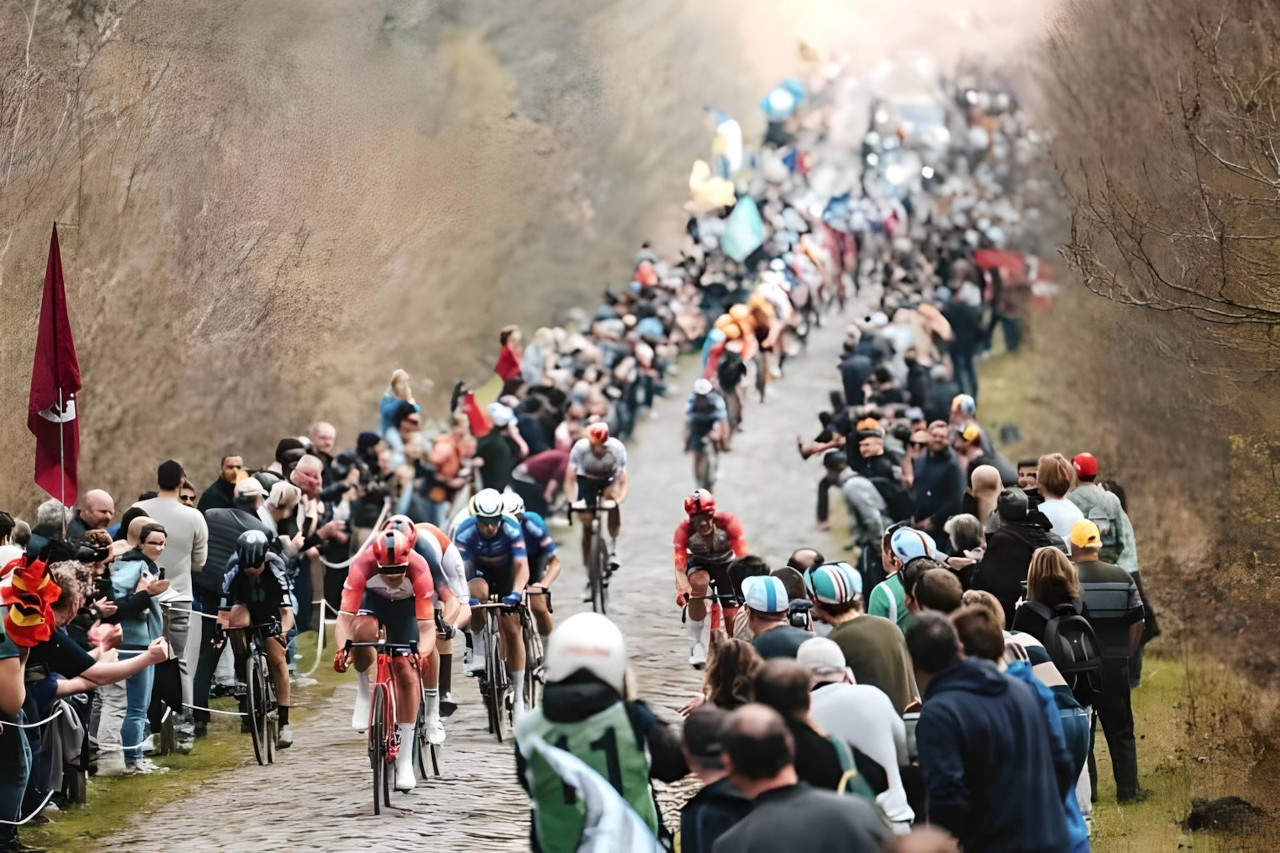 Todo listo para la París-Roubaix 2025: Pogačar y el desafío imposible