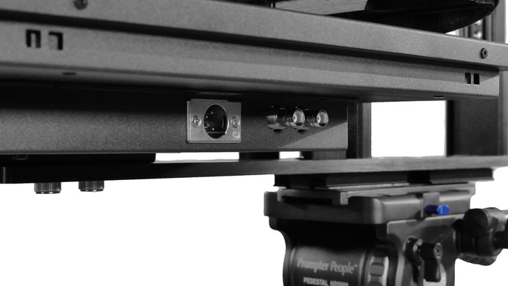 Q-Gear QPRO FreeStand Series