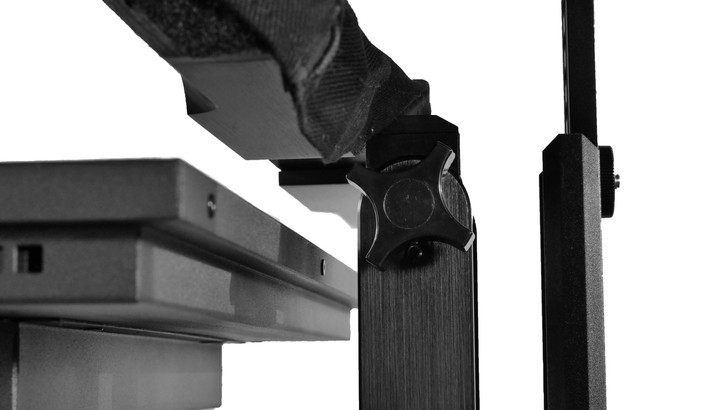 Q-Gear QPRO FreeStand Series