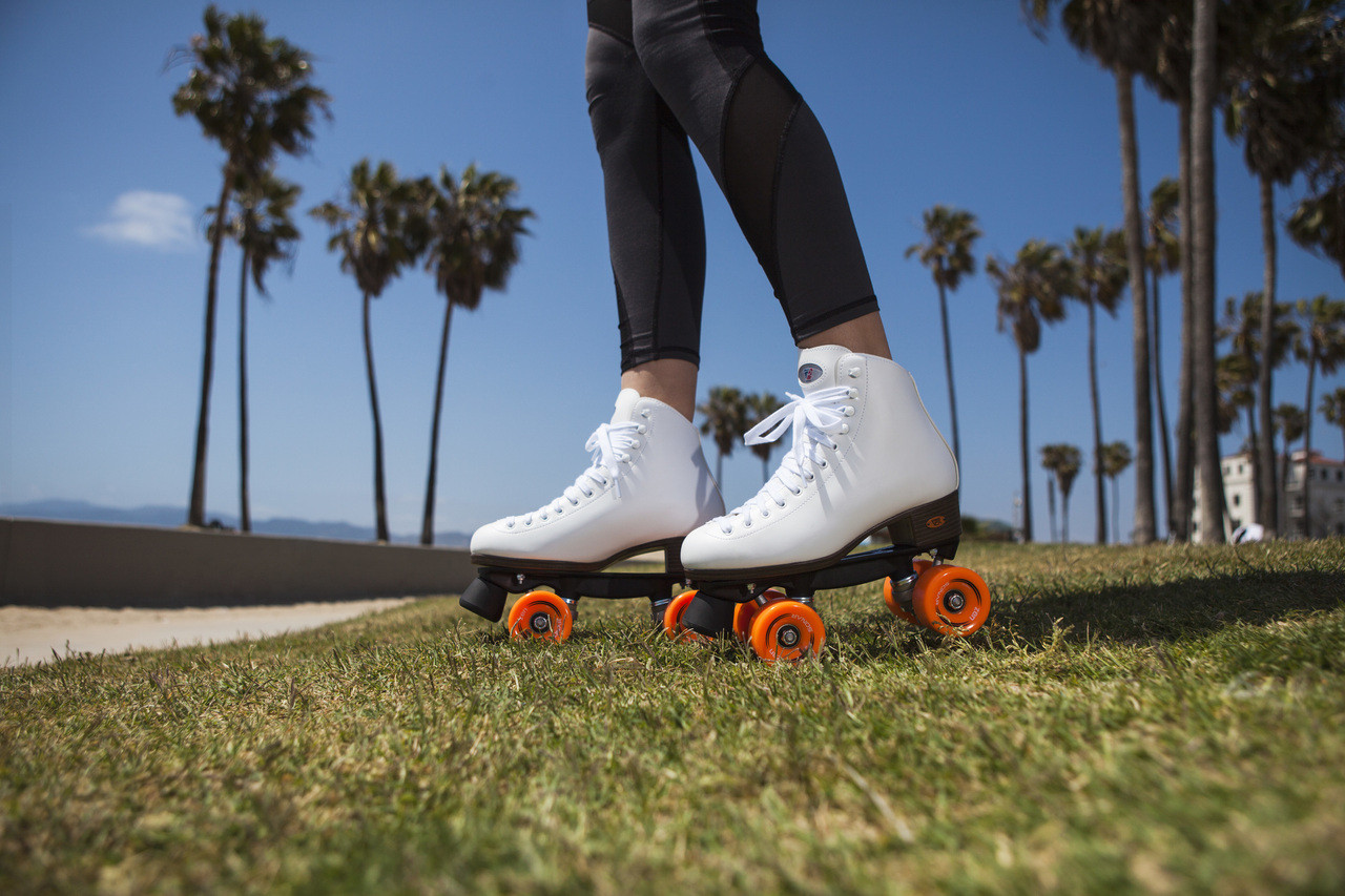 Difference between an "Outdoor Skate" and "Indoor Skate