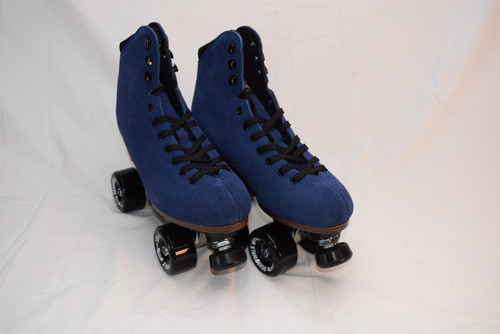 Slightly Used Boardwalk Plus Outdoor Roller Skates || Blueberry, Men's 9 (Ladies' 10)