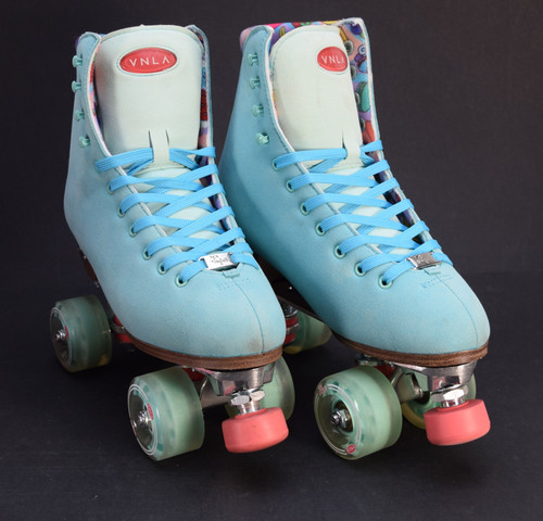 *SLIGHTLY USED* VNLA Parfait Outdoor Roller Skates | Aqua - Ladies 8