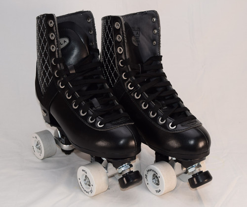 Slightly Used VNLA V-Line All American Indoor Roller Skates | Men's 9 (Ladies' 10)