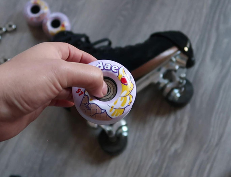 How to Remove Your Roller Skate Bearings Without a Tool