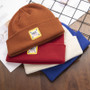 Custom Patch Toque Men Women Knitted Winter Beanie Hats with Woven Label Colorful Acrylic Beanies
