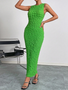 A casual and elegant lady's small round-neck fashionable sleeveless popcorn long dress for a date