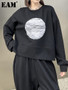 [EAM] Black Printed Back Zipper Sweatshirt New Round Neck Long Sleeve Women Big Size Fashion Tide Spring Autumn 2026 1DJ0624