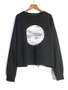 [EAM] Black Printed Back Zipper Sweatshirt New Round Neck Long Sleeve Women Big Size Fashion Tide Spring Autumn 2026 1DJ0624