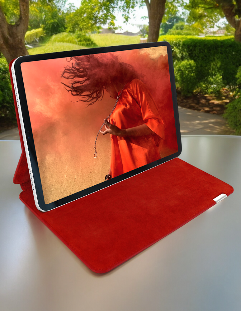 Piel Frama Red FramaSlim Leather Case for iPad Pro 13-inch (2024)
