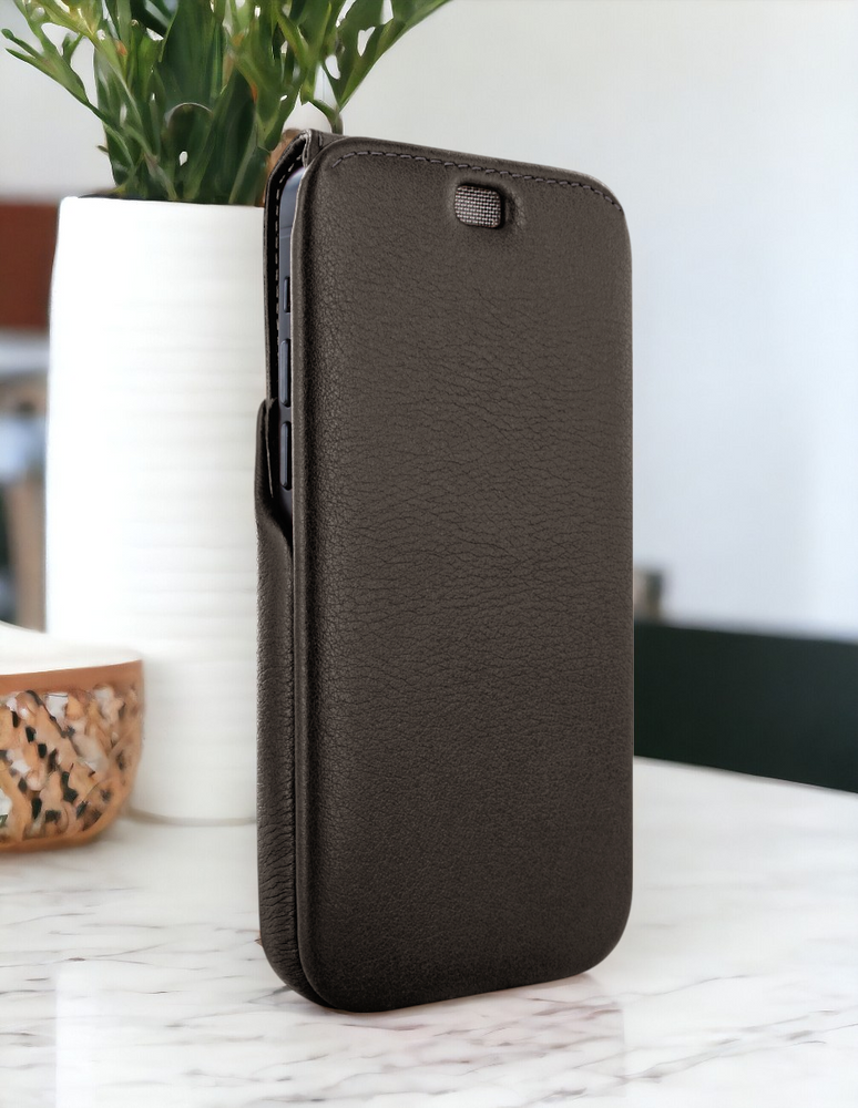 Piel Frama Brown iMagnum Leather Case for iPhone 16 Pro Max | iPhone 16 Plus