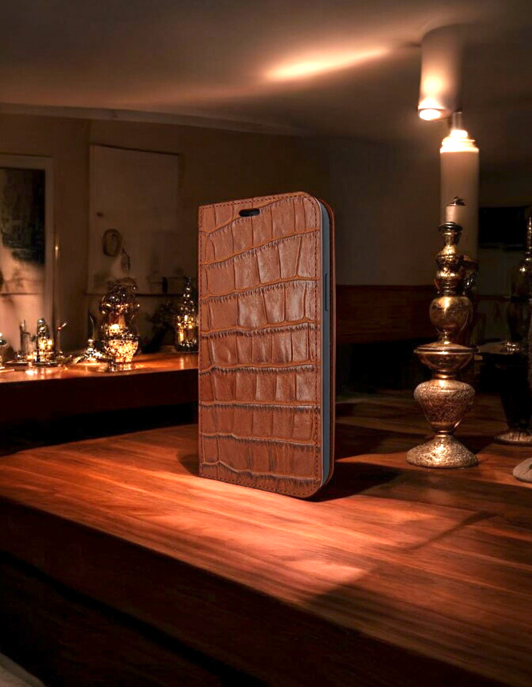 Piel Frama Brown Crocodile FramaSlim Leather Case for iPhone 16e
