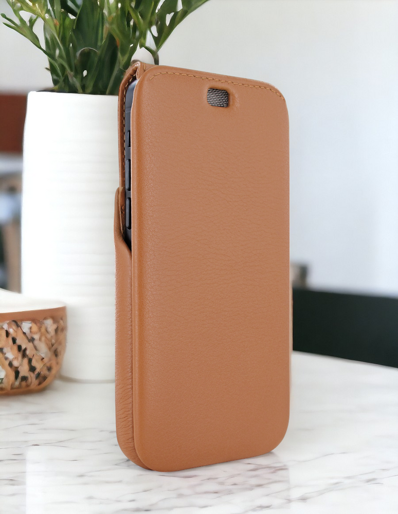 Piel Frama Tan iMagnum Leather Case for iPhone 16e