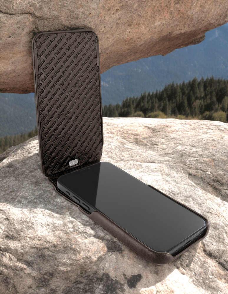 Piel Frama Brown Lizard iMagnum Leather Case for iPhone 16e