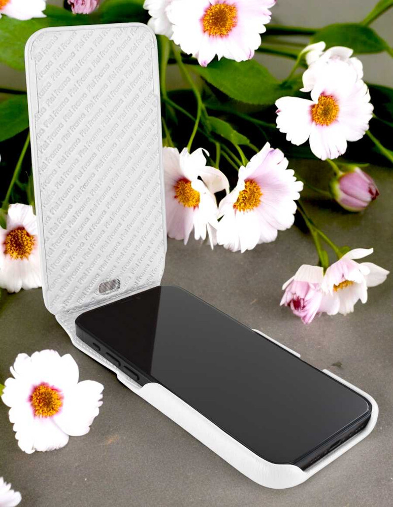 Piel Frama 536 White iMagnum Leather Case for iPhone 17 Pro