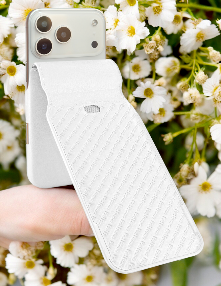 Piel Frama 536 White iMagnum Leather Case for iPhone 17 Pro