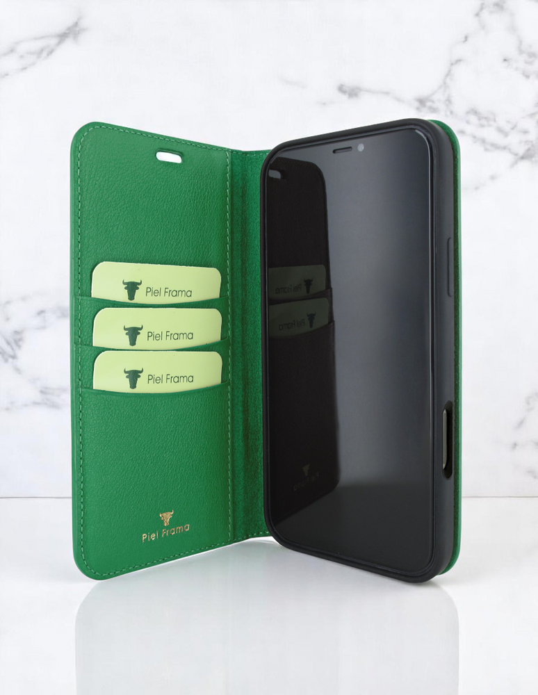 Piel Frama 524 Green FramaSlim Book Style Leather Case for iPhone 17