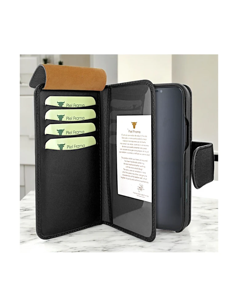 Piel Frama 540 Black WalletMagnum Leather Case for iPhone 17 Pro Max