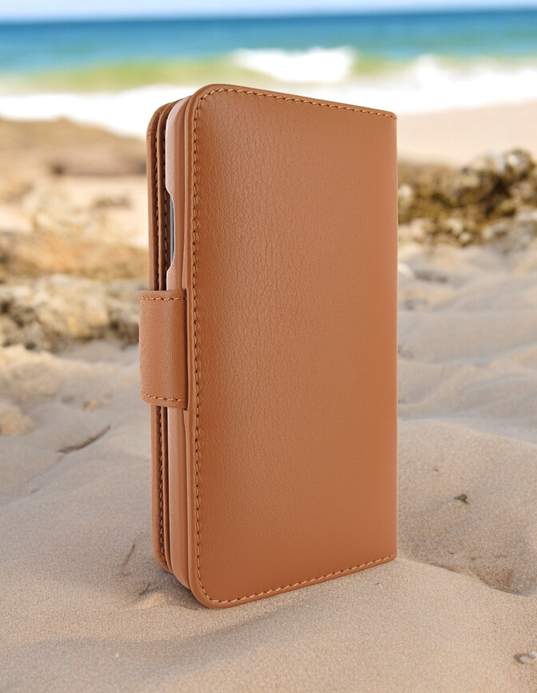 Piel Frama 525 Tan WalletMagnum Leather Case for iPhone 17