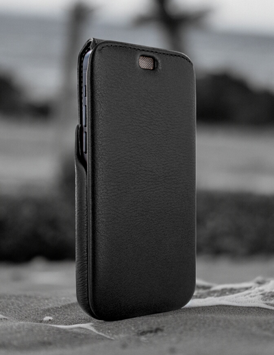 Piel Frama 536 Black iMagnum Leather Case for iPhone 17 Pro