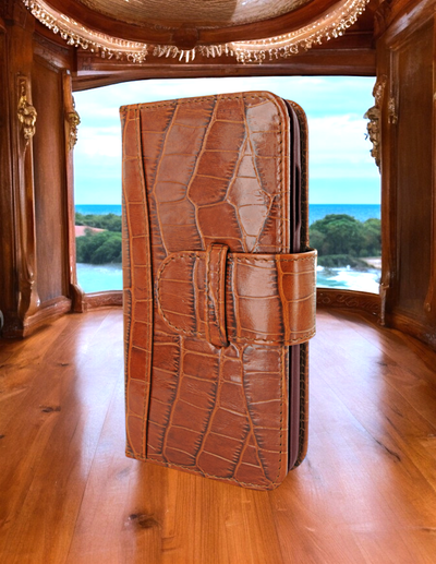 Piel Frama 525 Brown Crocodile WalletMagnum Leather Case for iPhone 17