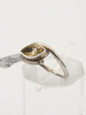 <p>Citrine faceted stone ring in 925 sterling silver. Size 7.5</p>