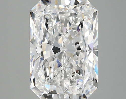 2.81 Carat Radiant Lab Grown 2.81 Carat Radiant Lab Grown