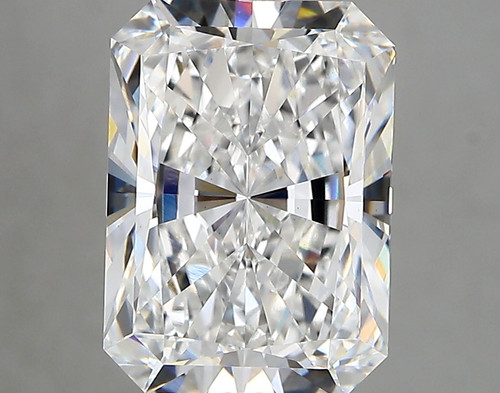 4.05 Carat Radiant Lab Grown