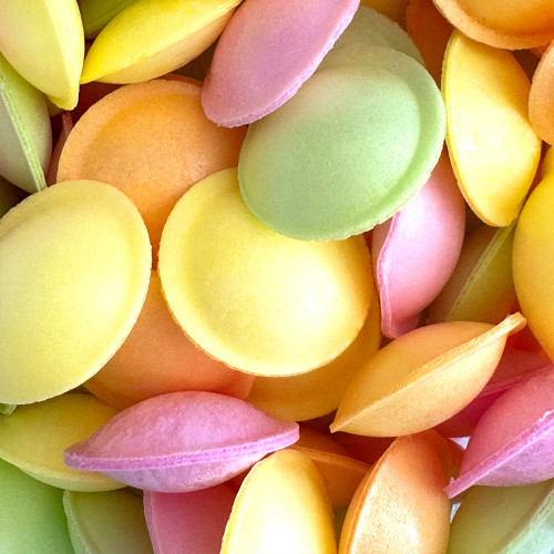 Sherbet Flying Saucers - delicious Pick and Mix Viral Sweets Club sweets and candy. Dairy free, Halal, Gluten Free, Vegan.