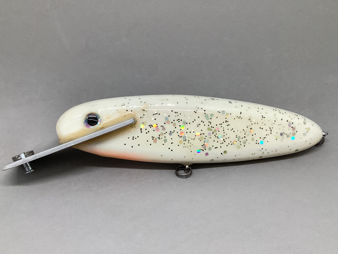 8 Cedar Musky and Pike Fishing Lure - MN-8-1156