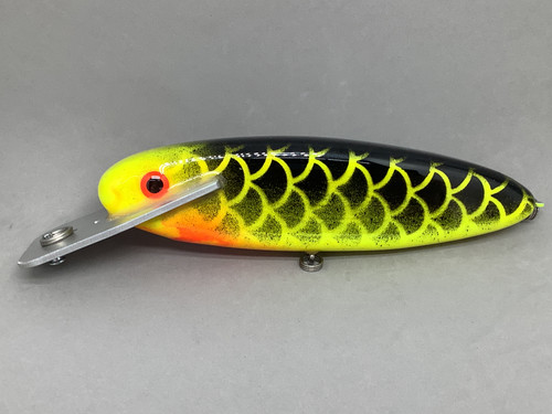 8" Cedar Musky and Pike Fishing Lure - MN-8-937