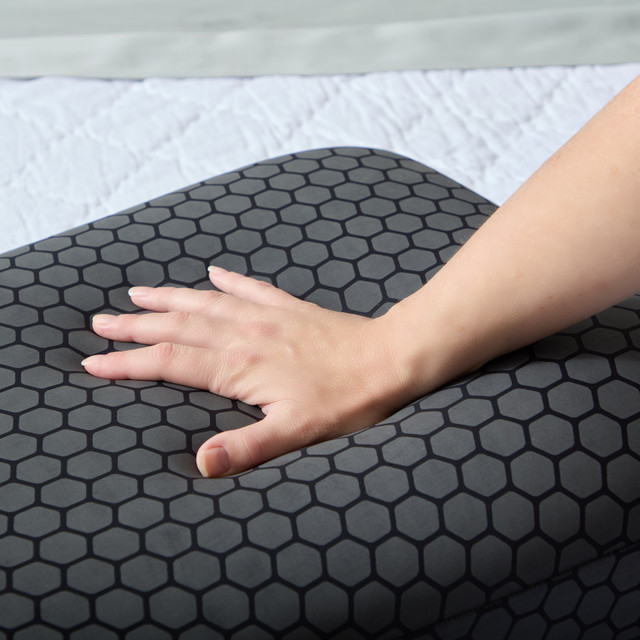 HexCurve™ Pillow + OmniPhase™